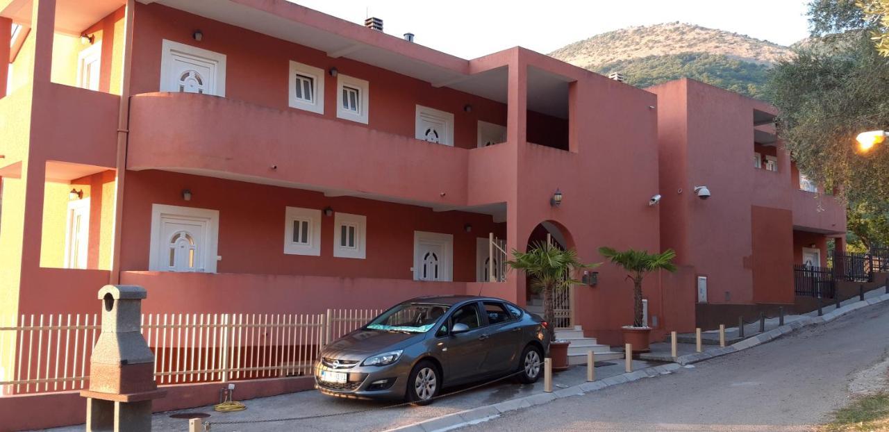 Apartments Danilo Kazanegra سفيتي ستيفان المظهر الخارجي الصورة